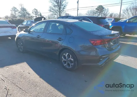 2020 Kia Forte Fe/Lxs z USA, uszkodzony, nr VIN 3KPF24AD3LE246033